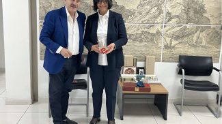 Η FedHATTA υποδέχεται την Πρέσβη της Τυνησίας για ενίσχυση των τουριστικών ροών