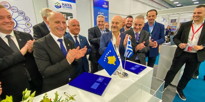 Υπογραφή συμφώνου συνεργασίας μεταξύ Fedhatta και Γραφείου Συμφερόντων Κοσόβου Αθήνας, στην 40η έκθεση Philoxenia