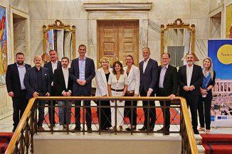 Η πόλη της Αθήνας υποδέχεται τον ευρωπαϊκό τουρισμό – Συνάντηση του δημάρχου Κ. Μπακογιάννη με την ECTAA