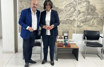 Η FedHATTA υποδέχεται την Πρέσβη της Τυνησίας για ενίσχυση των τουριστικών ροών